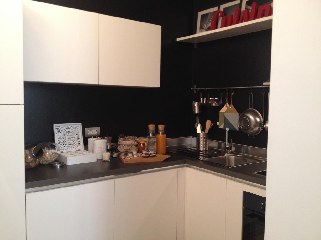 2409 Parma Apartment Phòng bức ảnh